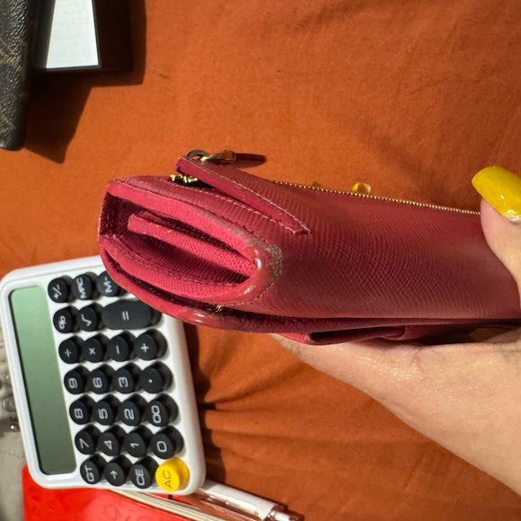 Prada Pink Wallet with Bow Detail - Picture 4 of 11